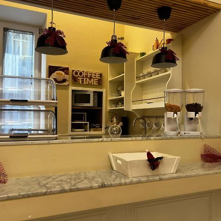 Victoria Hotel B&B Neapol Zewnętrze zdjęcie